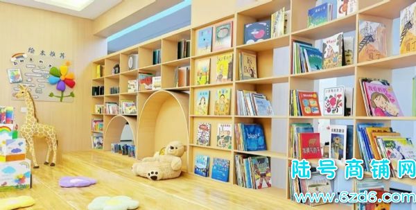 ���������ʳ�����й�����ת�ã�����һ��ĸӤ��Ӿ��ʵ��ͼƬ