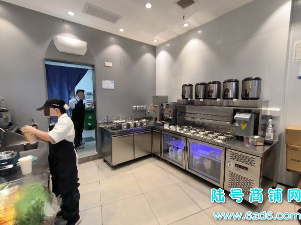 ��½�ţ����������ʳ�ˮ���㳡������ת�ã��ɿ�ת����ҵ����ʵ��ͼƬ