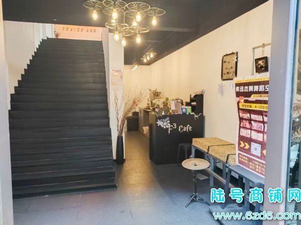 ��ɽ���̺���԰С�����ſڴ�70ƽ���ȹ�ת��ʵ��ͼƬ