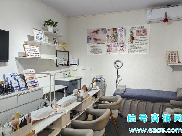 ��½�ţ���ɽ�����Ϸ�·�������㳡���׵���ͻ��ͼ�ת��ʵ��ͼƬ