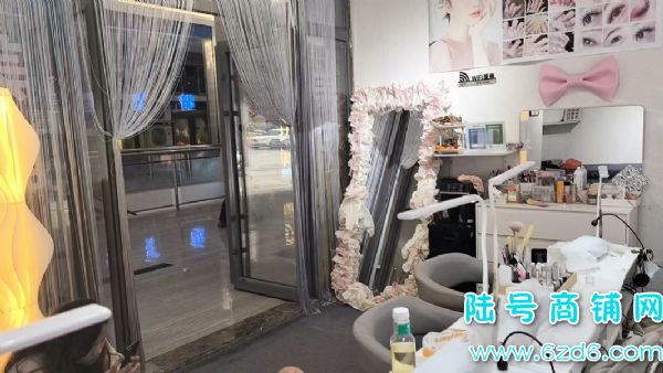 ��½�ţ���ɽ�����Ϸ�·�������㳡���׵���ͻ��ͼ�ת��ʵ��ͼƬ