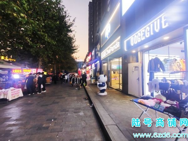 ����0ת�÷ѹ�ɽ�������ݶ��㳡110ƽ�ٽַ�װ��ת��ʵ��ͼƬ