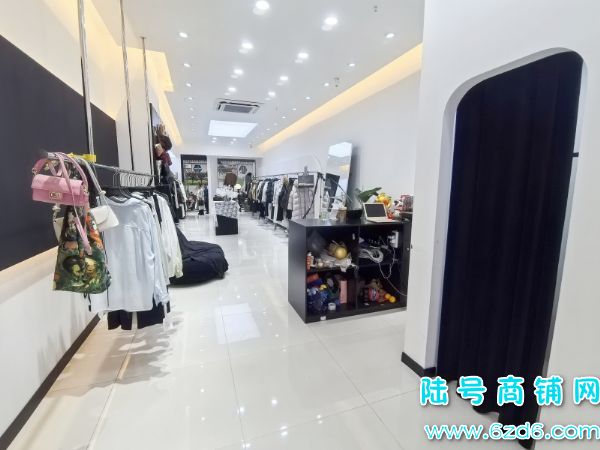 �����ز��нַ�װ��ȫ��װ�ޣ��ɿ�ת��70ƽʵ��ͼƬ