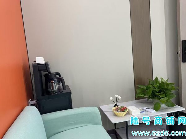 ��½�ţ�����������԰�����㳡4����������ת�ã�8������ʵ��ͼƬ