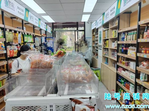 �ڵ���������ʿ�ݵ�ͱ�����ת�ã�������������ʵ��ͼƬ