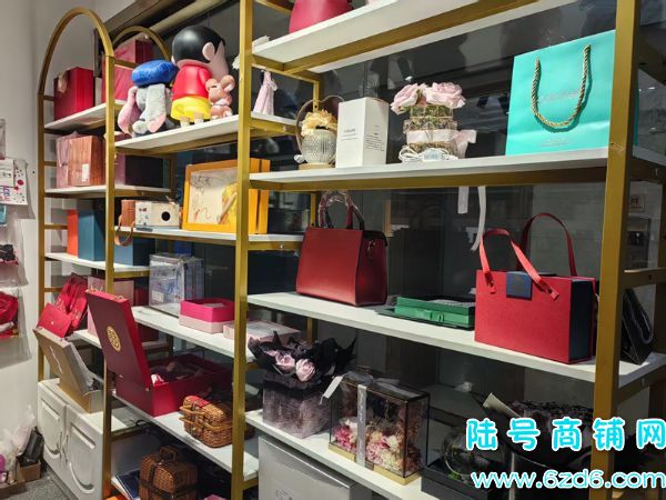 ��½�ţ�����������԰��������1�ž�Ʒ�ٻ���ת��ʵ��ͼƬ