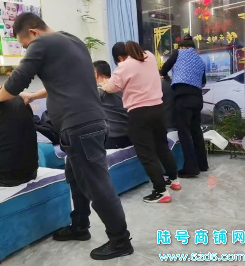 �ĸ������ڵ��񻪹㳡���ٽ�250ƽ��������������ת��ʵ��ͼƬ