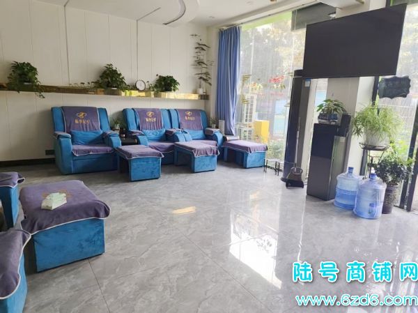 �ĸ������ڵ��񻪹㳡���ٽ�250ƽ��������������ת��ʵ��ͼƬ