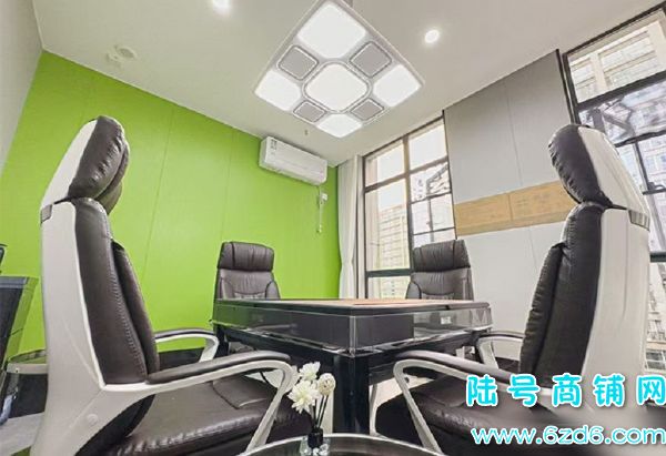 8������ ��ɽ��ǧ���㳡��������������ת��ʵ��ͼƬ