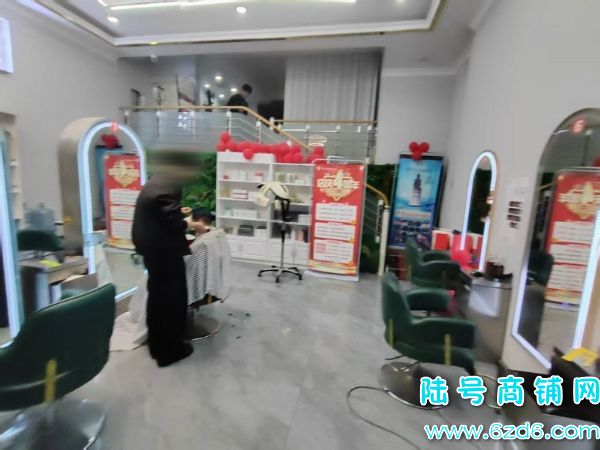 ��ɽ�����ͳ��ٽ�252.2ƽ����������ת��ʵ��ͼƬ