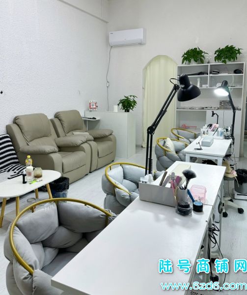 2����ת ����԰�����㳡2�����׵�ͼ�ת��ʵ��ͼƬ