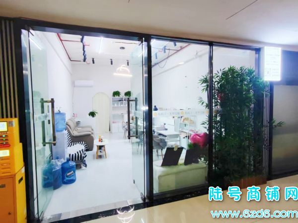 2����ת ����԰�����㳡2�����׵�ͼ�ת��ʵ��ͼƬ