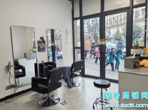 ������ǫ��Ƹ������������ٽ���������ת�ã��ɿ�תʵ��ͼƬ