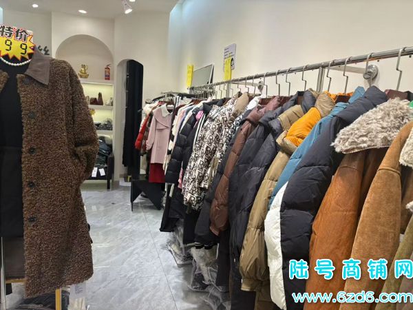 ��½�ţ��Ͻ������ǹ�����԰·���ֵضη�װ��ת�ã��ɿ�תʵ��ͼƬ