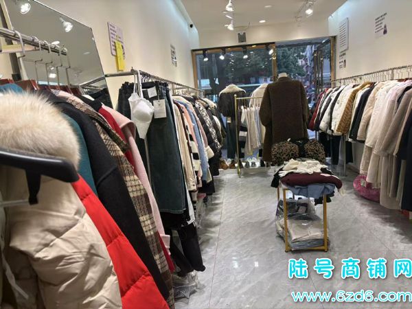 ��½�ţ��Ͻ������ǹ�����԰·���ֵضη�װ��ת�ã��ɿ�תʵ��ͼƬ