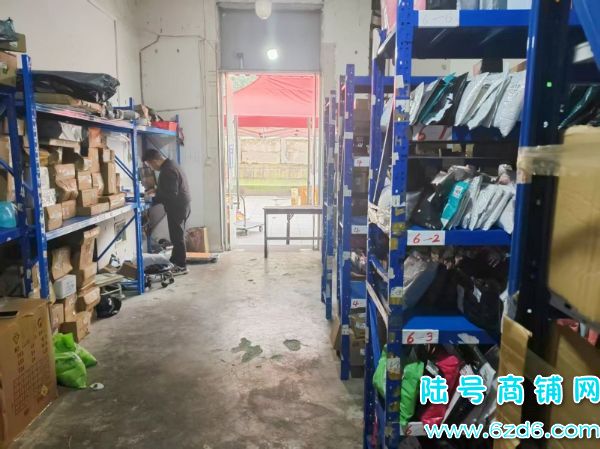 �վ��ɼ�700�� ����������԰V��17����ݵ�ͼ�תʵ��ͼƬ