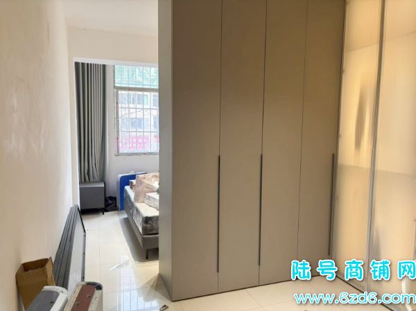 �Ͻ����ǹس����ٽּҾӽ��ĵ�ת�ã����Լ�������һ��תʵ��ͼƬ