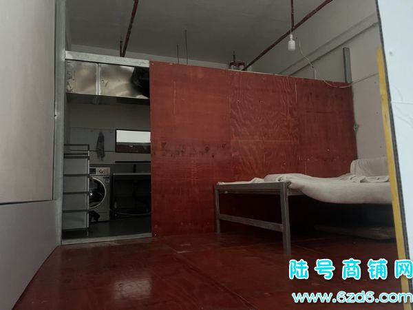 ��½�ţ�����700��ѹ������ɽ���������������������ͼ�תʵ��ͼƬ