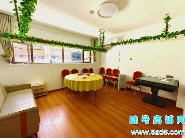 ��½�ţ�����̹�԰�ٻ����ٽ����������ת��ʵ��ͼƬ