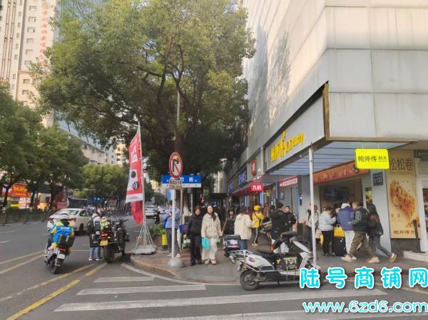 �����������������·�ٽ�200ƽ���������ת��ʵ��ͼƬ