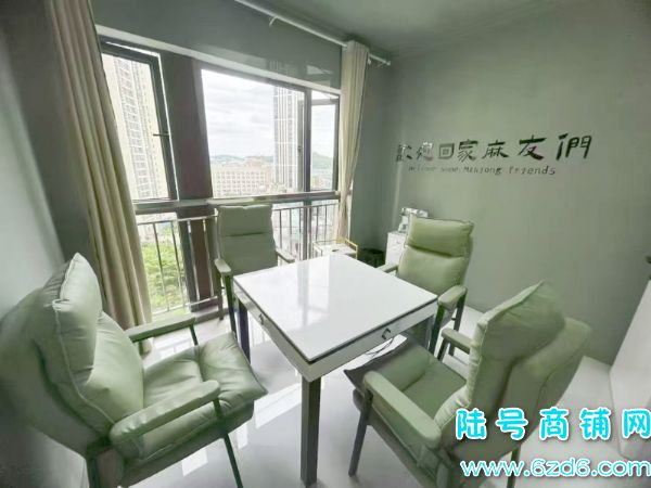 6������ ���������л���������ת��ʵ��ͼƬ