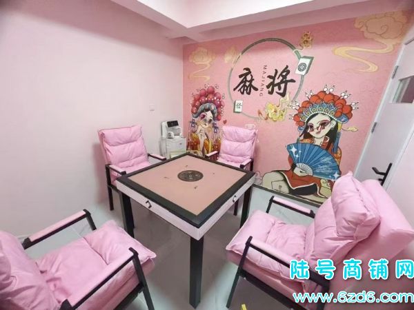 6������ ���������л���������ת��ʵ��ͼƬ