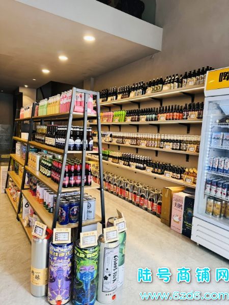 ����ʳ С����ƻ����ٽ־���ơ�Ƴ���ת�ã������ʵ��ͼƬ