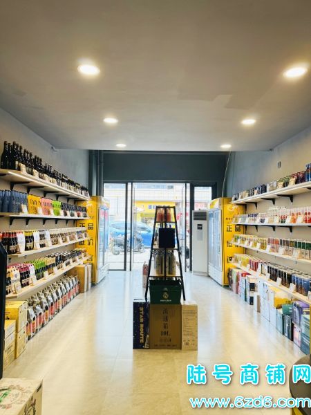 ����ʳ С����ƻ����ٽ־���ơ�Ƴ���ת�ã������ʵ��ͼƬ