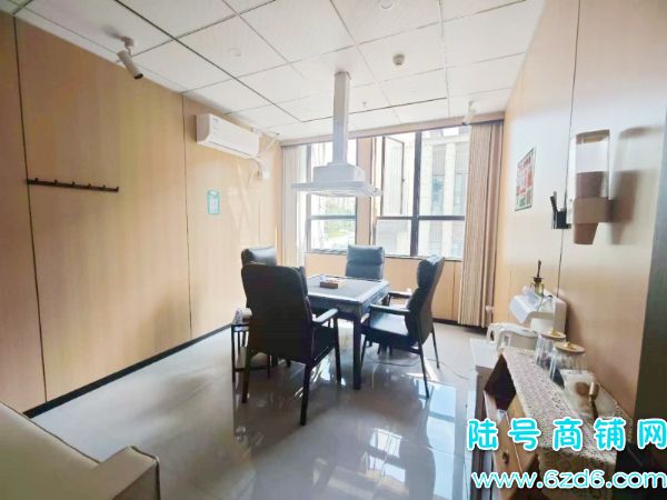 10���� ����2��໨Ϫ���Ĺ�������������������ת��ʵ��ͼƬ