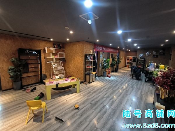 ��½�ţ���������ˮ��·������ѵ����ת�ã������ض� Ҳ���Կ�תʵ��ͼƬ