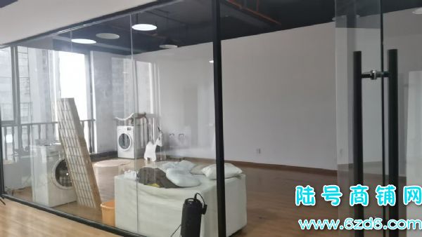 ��½�ţ�����������԰���ڴ���ȫ�¾�װ�޻�ɴ��ת�ã���תʵ��ͼƬ