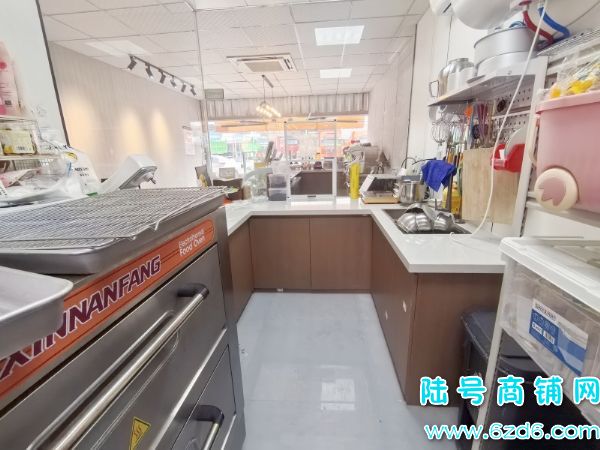 ��Ϫ���󻪳�����ҵ��40ƽ��Ʒ�決��ת�ã�ͣ������ʵ��ͼƬ