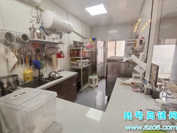 ��Ϫ���󻪳�����ҵ��40ƽ��Ʒ�決��ת�ã�ͣ������ʵ��ͼƬ