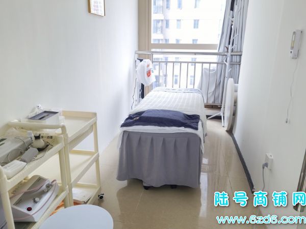 2���ͷ ����������԰�����㳡4���������׵�ת�ÿ�̸ʵ��ͼƬ