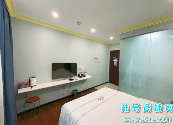 24������ ��Ϫ��ѧʿ·�������ھƵ�ת��ʵ��ͼƬ