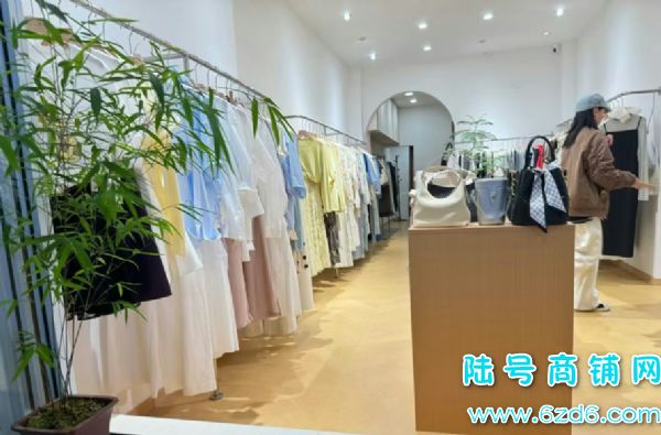 ��½�ţ������в��㳡�ٽַ�װ��ת�ã����ĵض���������ʵ��ͼƬ