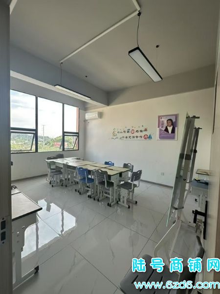 ��½�ţ���ɽ����������ó���й���ѵ��������Դ����ת��ʵ��ͼƬ