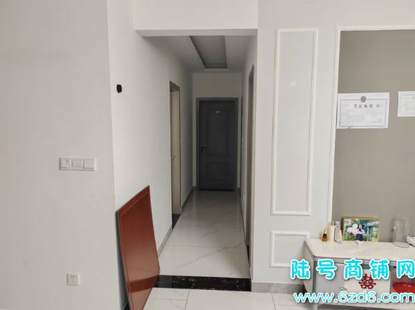 3������һ������ �����л�����������ת�� �г���ʵ��ͼƬ