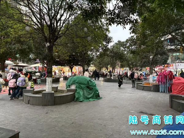 ��½�ţ��Ͻ����ǹ����Ļ�·�����ת��ʵ��ͼƬ