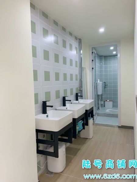 ǭ���з�������ٽֽ������ת�ã�ȫ��װ�޽��ּ���Ӫҵʵ��ͼƬ