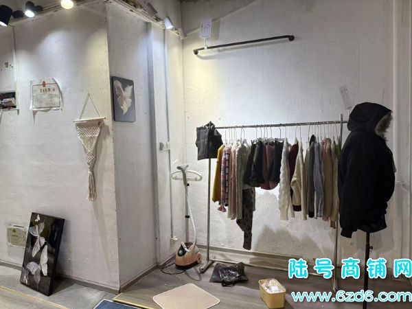 ��½�ţ���ǧ�׾�ת������700��ѹ�� С���ͷ׹㳡��װ��ת��ʵ��ͼƬ