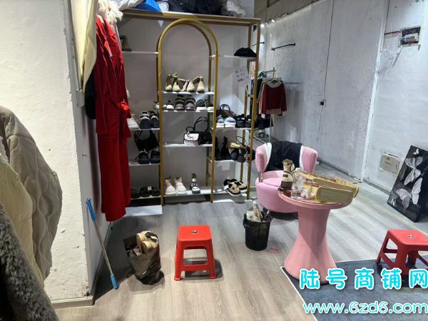 ��½�ţ���ǧ�׾�ת������700��ѹ�� С���ͷ׹㳡��װ��ת��ʵ��ͼƬ