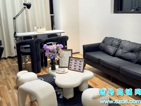 ����԰����������80ƽӰԺ�Ҿ�װ�����׵�ת��ʵ��ͼƬ