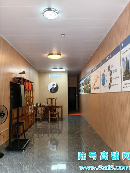 ��½�ţ�С�Ӻ����仪ͥ�ٽ�����������ת��ʵ��ͼƬ