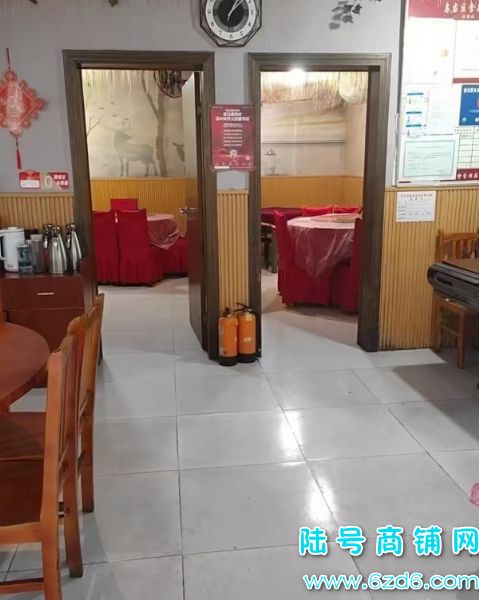 ʮ���ϵ��ڵ�����Ȫ·�ٽ�144ƽ������ת�ã�ͣ������ʵ��ͼƬ