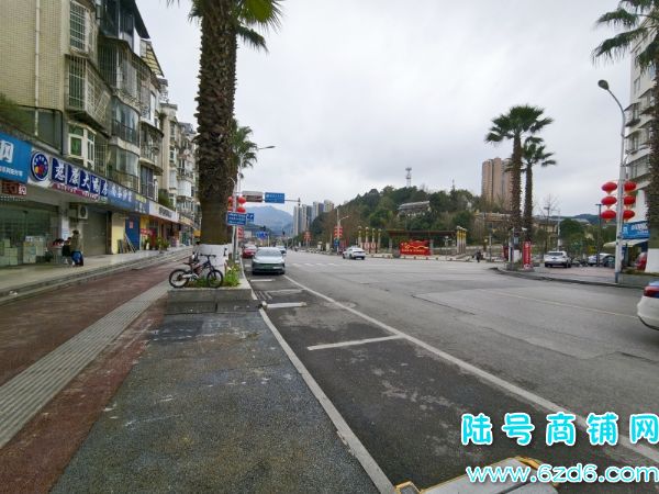 ʮ���ϵ��ڵ�����Ȫ·�ٽ�144ƽ������ת�ã�ͣ������ʵ��ͼƬ