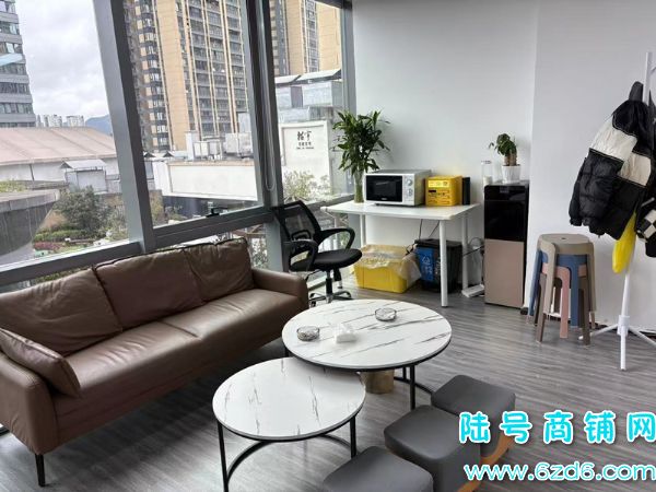 ��½�ţ�С����ƴ󶼻��������޵�ת�ã�Ӫҵ��һ���������ʵ��ͼƬ