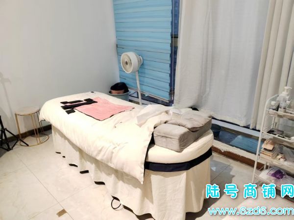 һ����̸ ����԰�����㳡3��¥60ƽ�������׵�ת��ʵ��ͼƬ