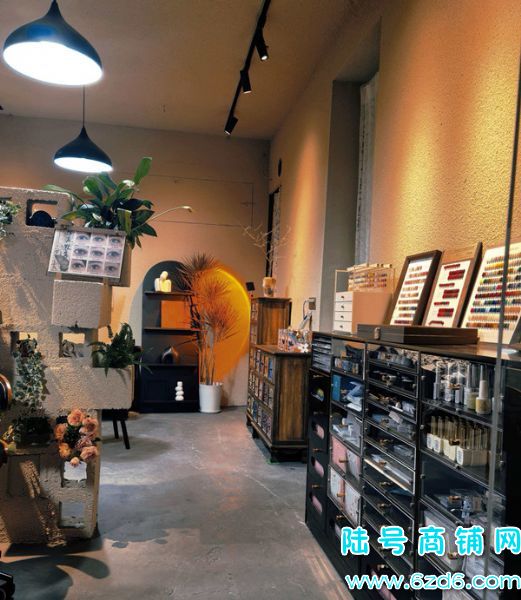 ��½�ţ������������ĵض��Ĳ����������޵�ת��ʵ��ͼƬ