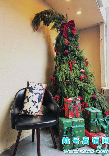 ��½�ţ������������ĵض��Ĳ����������޵�ת��ʵ��ͼƬ